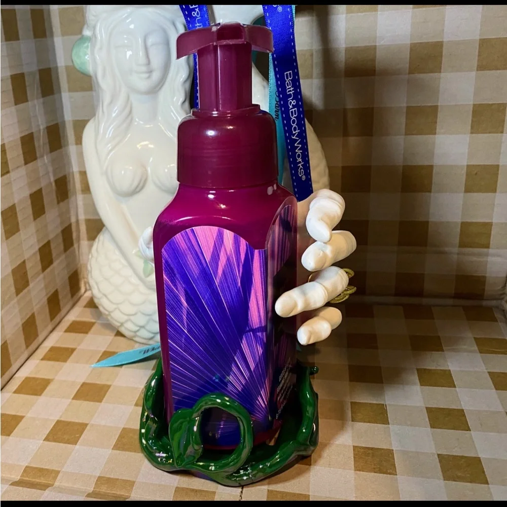 BATH AND BODY WORKS HALLOWEEN IVY HAND FOAMING SOAP HOLDER